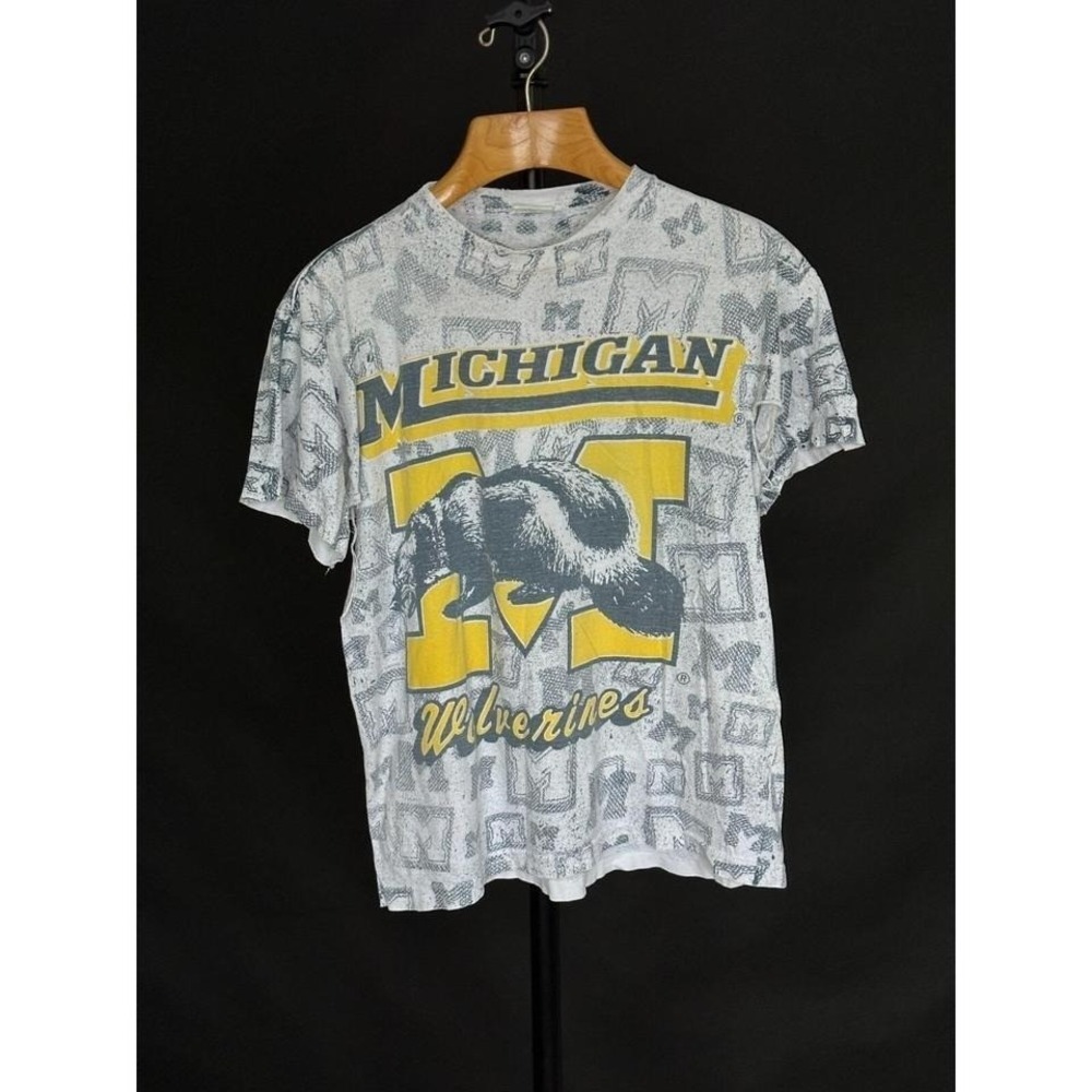 Vintage‎ Michigan Wolverines XL Carribean Dream AOP Tshirt *Thrashed, Flaws